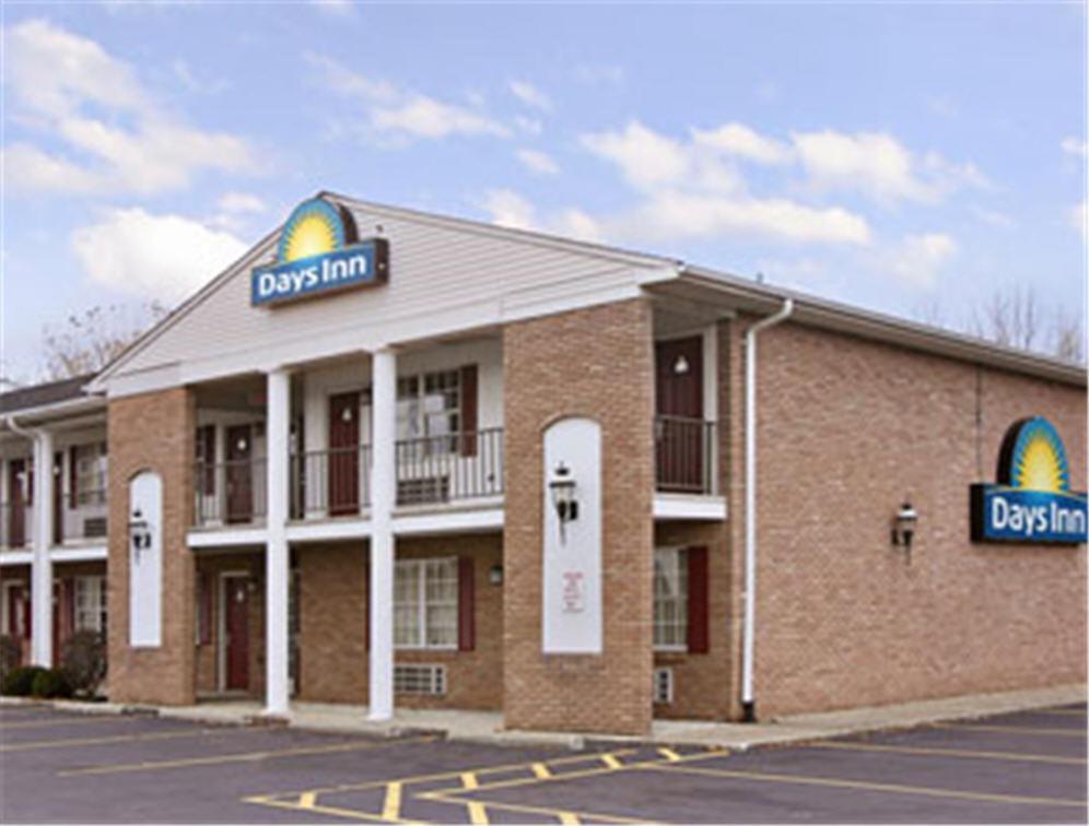 Days Inn Macedonia Bagian luar foto